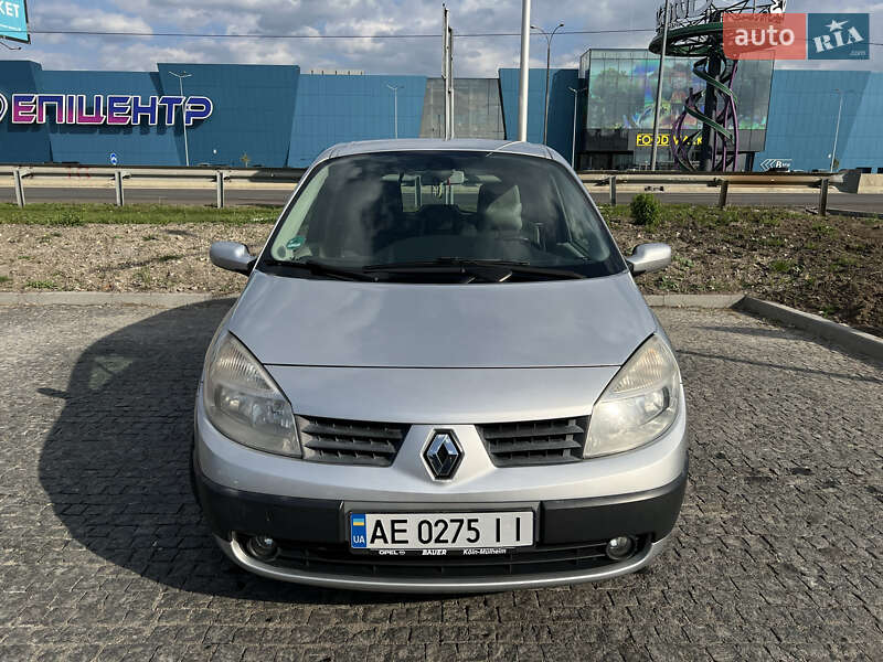 Минивэн Renault Scenic 2005 в Киеве