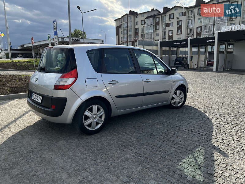 Минивэн Renault Scenic 2005 в Киеве