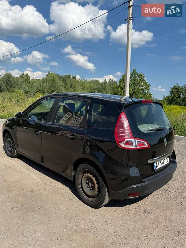 Минивэн Renault Scenic 2010 в Киеве