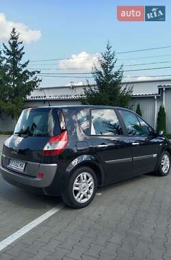 Минивэн Renault Scenic 2005 в 