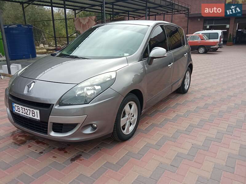 Renault Scenic 2011