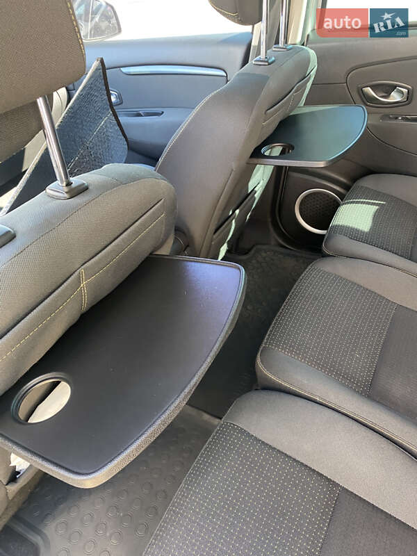 Минивэн Renault Scenic 2009 в Сумах