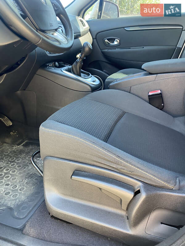 Минивэн Renault Scenic 2009 в Сумах