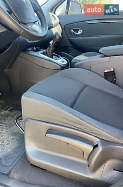 Минивэн Renault Scenic 2009 в 