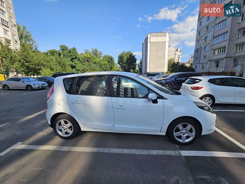 Минивэн Renault Scenic 2010 в Чернигове