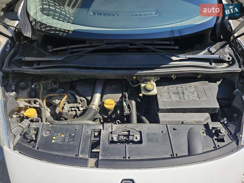 Минивэн Renault Scenic 2010 в Чернигове