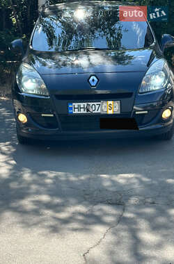 Мінівен Renault Scenic 2010 в Одесі