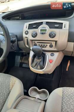 Минивэн Renault Scenic 2006 в 