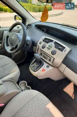 Минивэн Renault Scenic 2006 в 