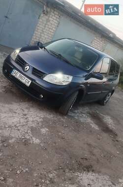 Мінівен Renault Scenic 2004 в Кривому Розі