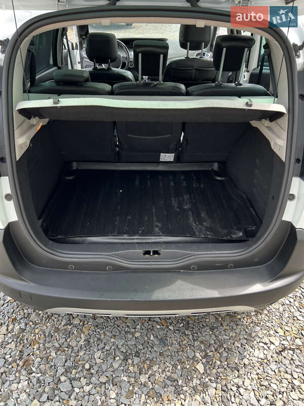 Минивэн Renault Scenic 2015 в Ровно