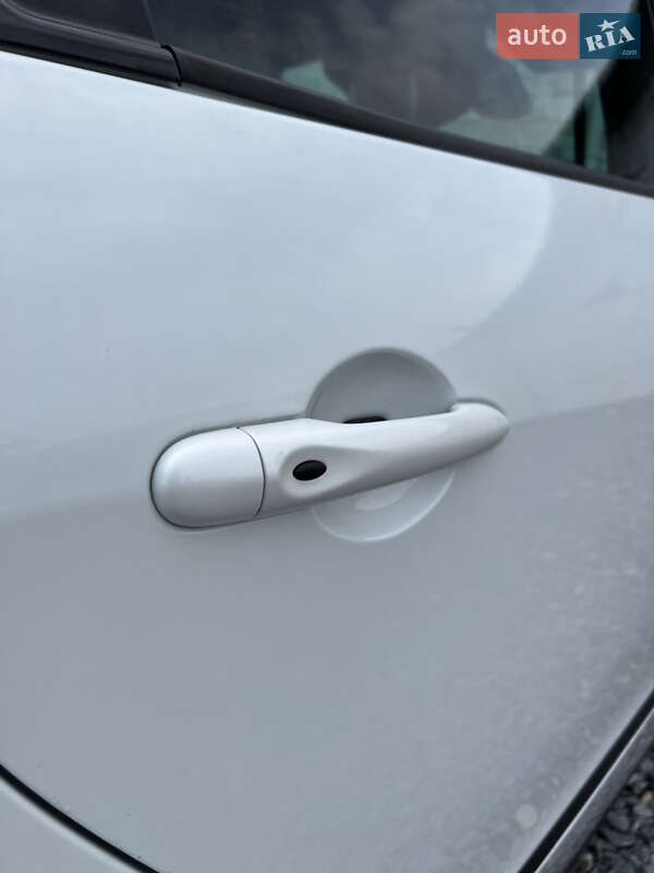 Минивэн Renault Scenic 2015 в Ровно