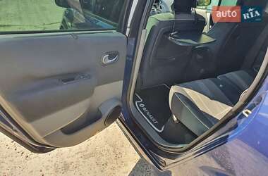 Минивэн Renault Scenic 2003 в 