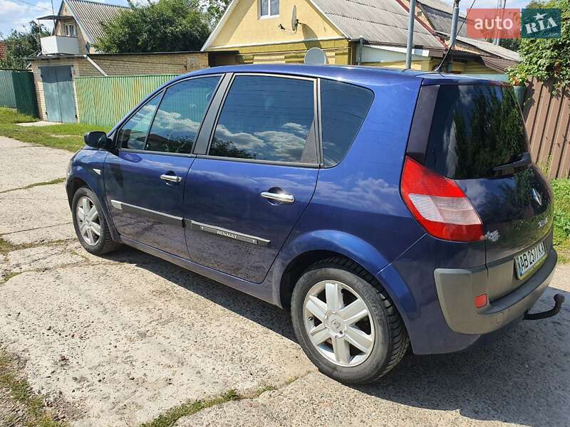Минивэн Renault Scenic 2003 в Буче