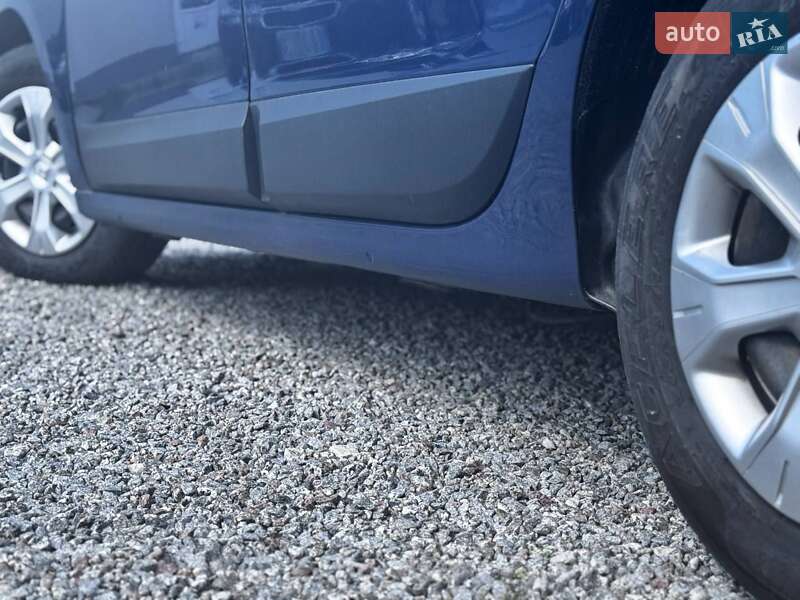 Минивэн Renault Scenic 2010 в Борисполе