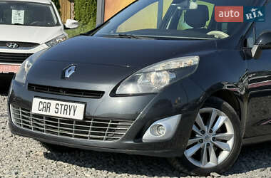 Минивэн Renault Scenic 2011 в 