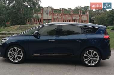 Минивэн Renault Scenic 2017 в 