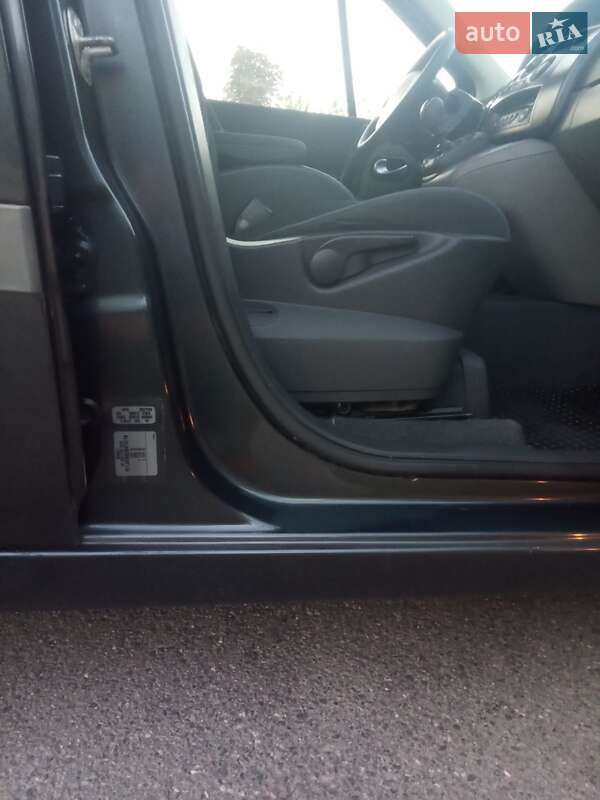 Минивэн Renault Scenic 2007 в Звенигородке