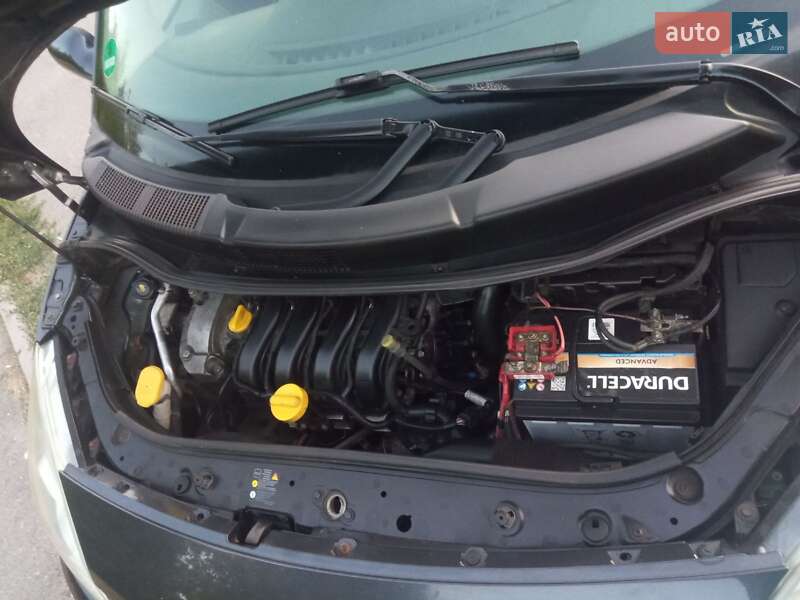 Минивэн Renault Scenic 2007 в Звенигородке