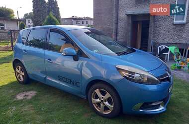 Минивэн Renault Scenic 2012 в 