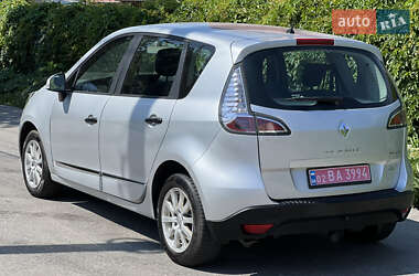 Минивэн Renault Scenic 2014 в 