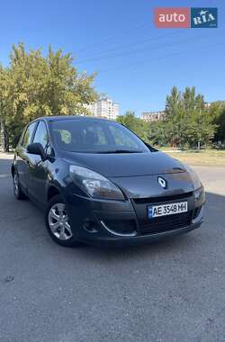 Минивэн Renault Scenic 2009 в Кривом Роге