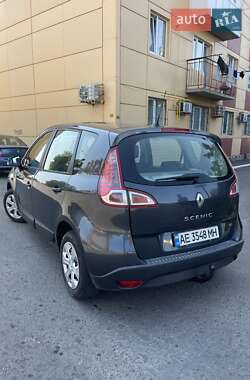 Минивэн Renault Scenic 2009 в 