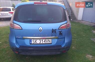 Минивэн Renault Scenic 2012 в 