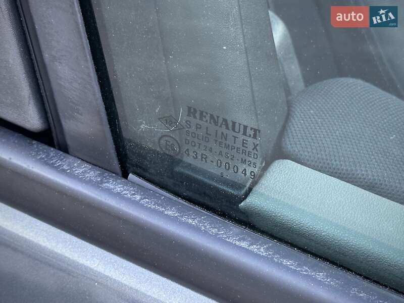 Минивэн Renault Scenic 2006 в Сумах