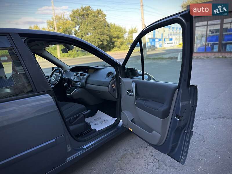 Минивэн Renault Scenic 2006 в Сумах
