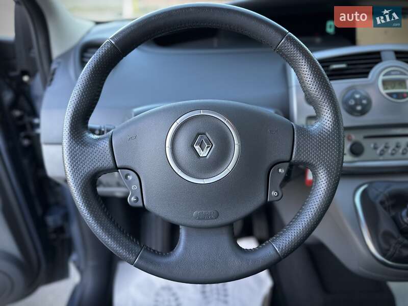 Минивэн Renault Scenic 2006 в Сумах