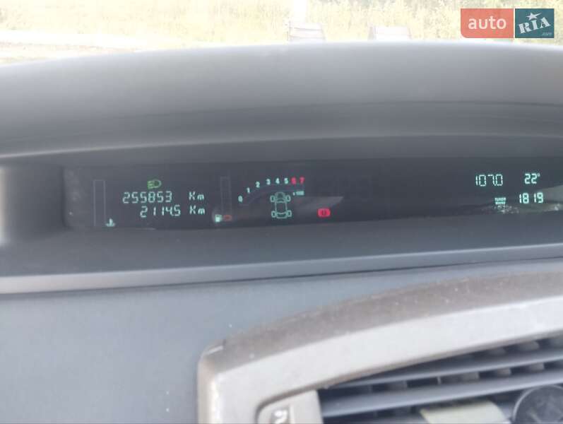 Минивэн Renault Scenic 2004 в Бахмаче