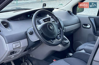Минивэн Renault Scenic 2007 в 