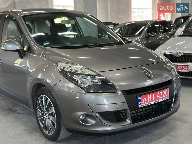 Минивэн Renault Scenic 2011 в Каменском