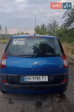 Минивэн Renault Scenic 2004 в 