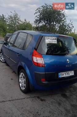 Минивэн Renault Scenic 2004 в 