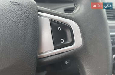 Минивэн Renault Scenic 2011 в 