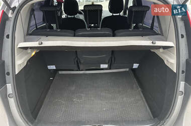 Минивэн Renault Scenic 2011 в 