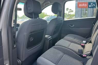 Минивэн Renault Scenic 2011 в 