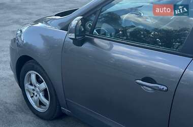 Минивэн Renault Scenic 2011 в 