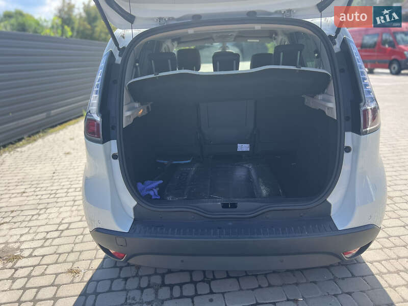 Минивэн Renault Scenic 2015 в Ирпене