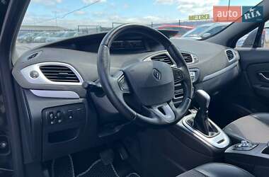 Минивэн Renault Scenic 2010 в 