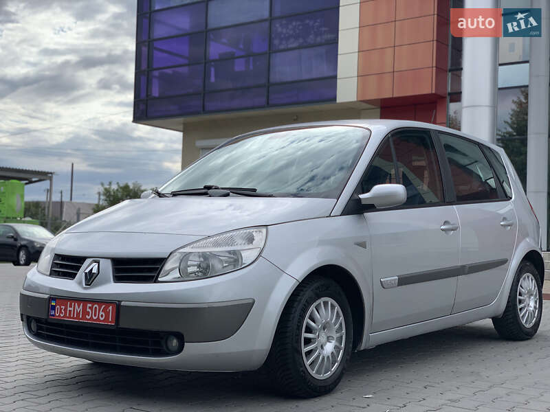 Минивэн Renault Scenic 2005 в 