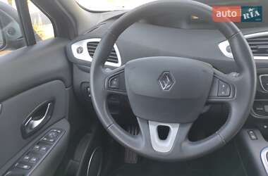 Минивэн Renault Scenic 2010 в 