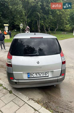 Минивэн Renault Scenic 2005 в 