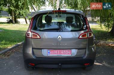 Минивэн Renault Scenic 2010 в 