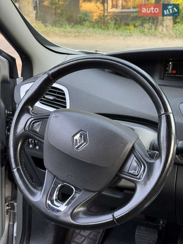 Мінівен Renault Scenic 2014 в Чернівцях