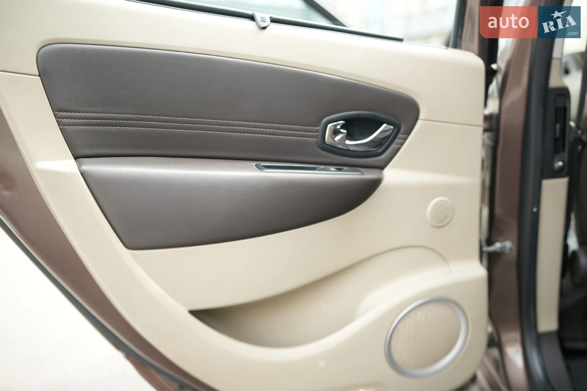 2011 Renault Scenic - мініатюра 33