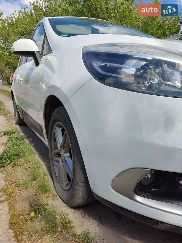Минивэн Renault Scenic 2012 в Сумах