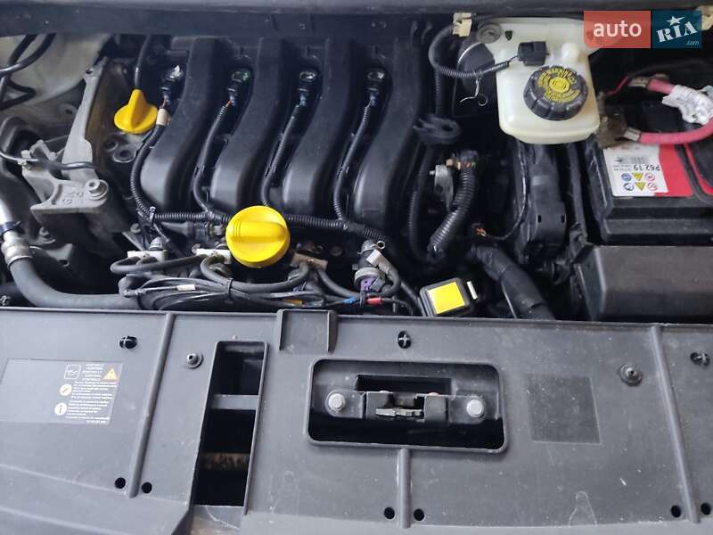 Минивэн Renault Scenic 2012 в Сумах